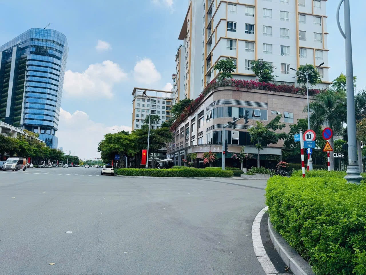 Cho thuê Nhà mặt tiền Phường An Lợi Đông, Quận 2, Diện tích 693m², Giá 200 Triệu/tháng 2
