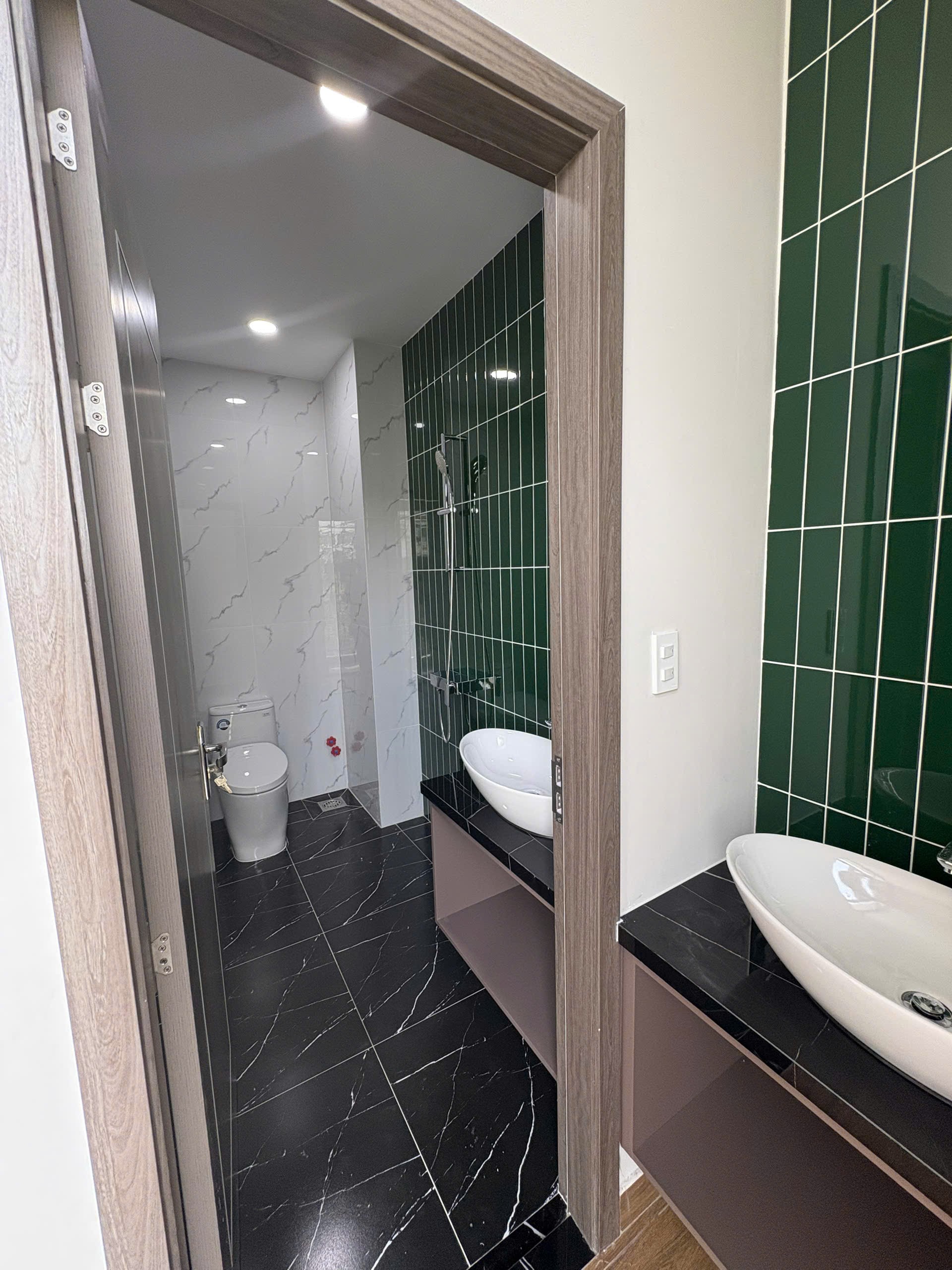Cho thuê Nhà mặt tiền Phường Phú Hữu, Quận 9, Diện tích 136m², Giá 035 Triệu/tháng 2