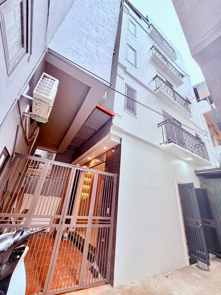 Bán nhà 52m², 6 tầng, 5PN, 4WC, Vạn Phúc - Hà Đông - 7.6 tỷ