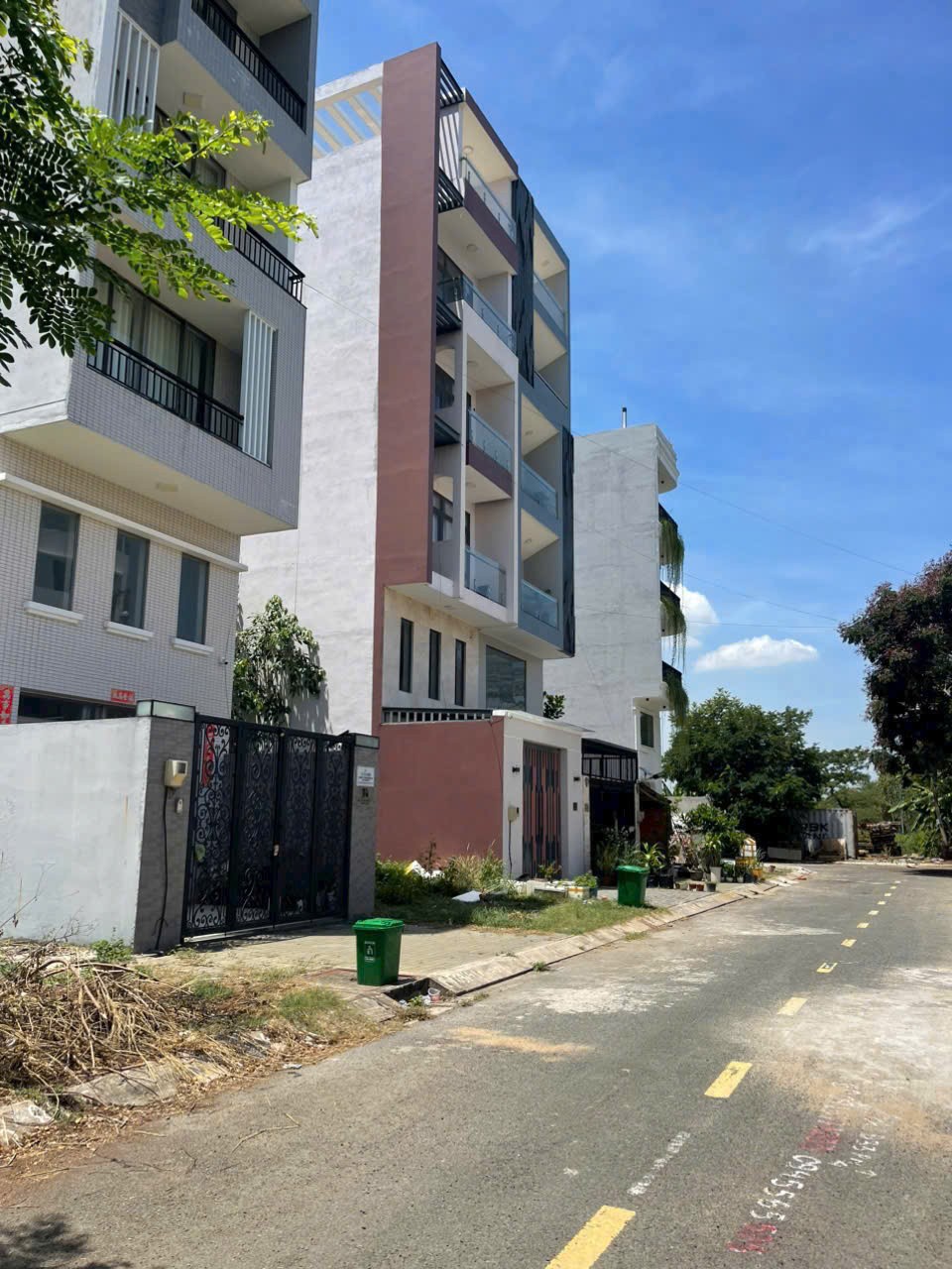 Cần bán Đất Phường Phước Long B, Quận 9, Diện tích 90m², Giá 16.2 Tỷ 3