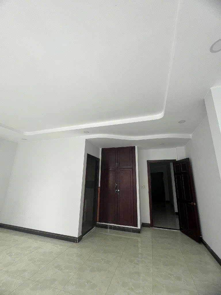 NHÀ 4 TẦNG (6x24) MỚI ĐẸP HẺM XE HƠI – NGAY CỤC THI HÀNH ÁN Q12 3
