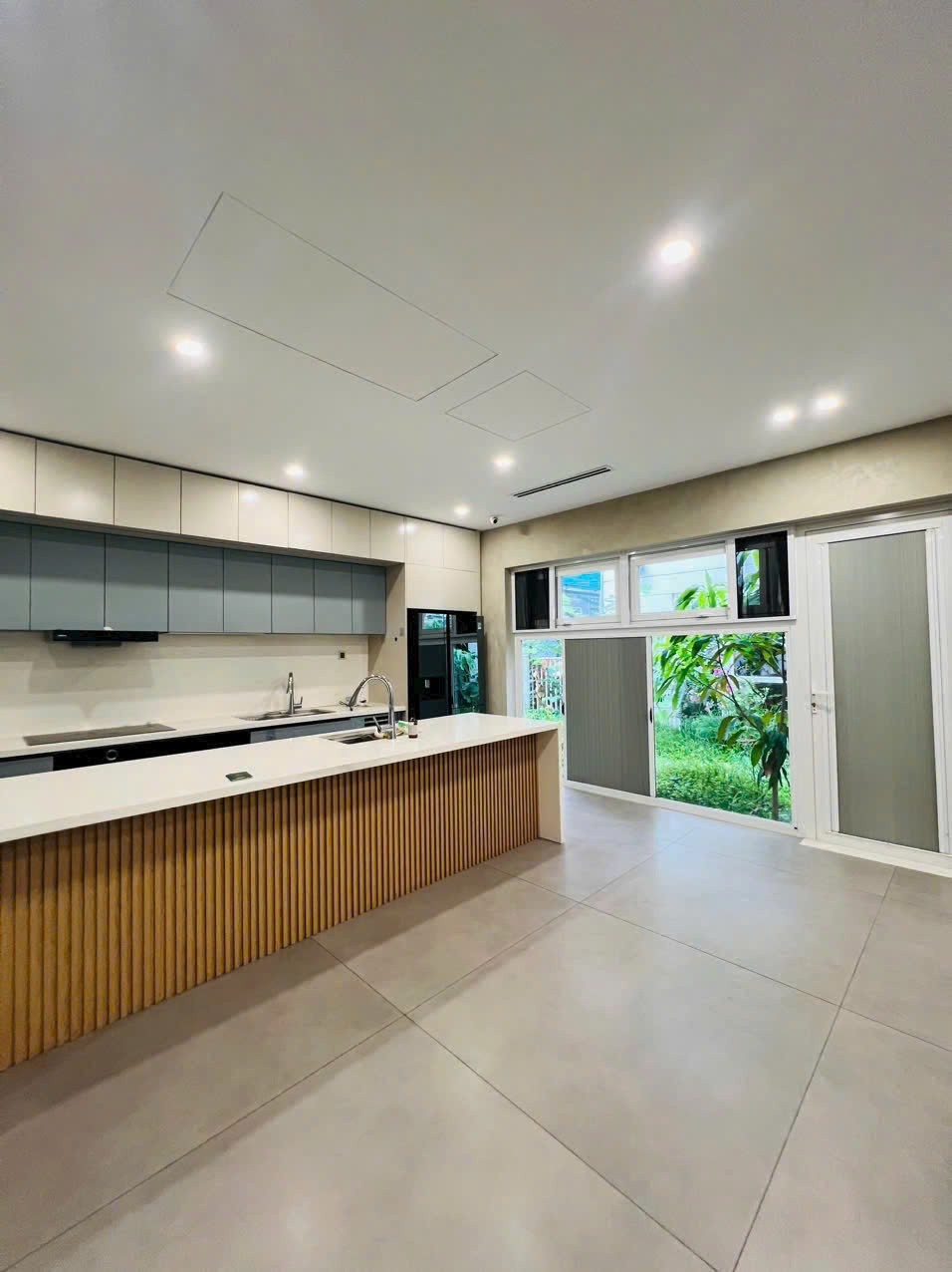Cho thuê Nhà mặt tiền Phường Phú Hữu, Quận 9, Diện tích 160m², Giá 32 Triệu/tháng 2