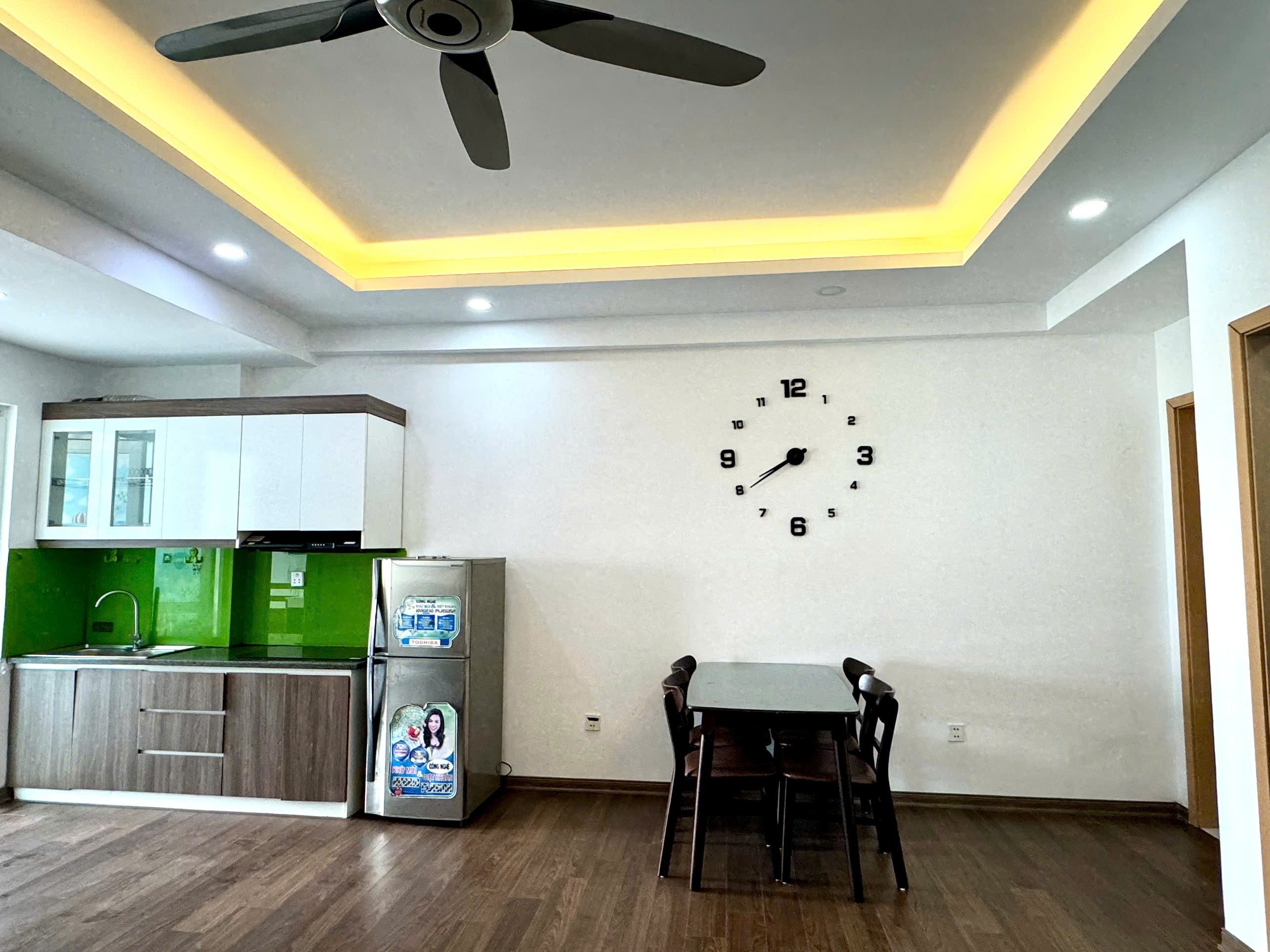 Cần tiền bán nhanh căn hộ 70m2 đẹp nhất Khu đô thị Thanh Hà- Hà Đông, full nội thất chỉ 2,5 tỷ