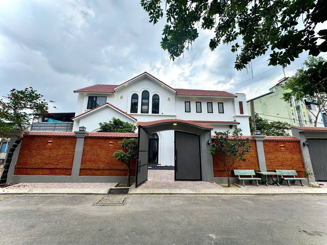 Cần bán Nhà mặt tiền Phường Linh Trung, Thủ Đức, Diện tích 374m², Giá 14.7 Tỷ 10