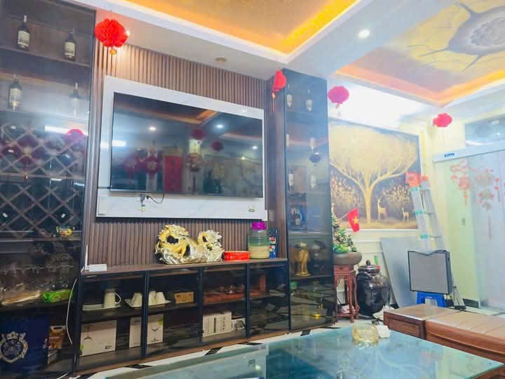 Nhà MẶT PHỐ MẶT TIỀN KHỦNG 95 m giá 35 tỷ,Hoàng Văn Thái Thanh Xuân, 3