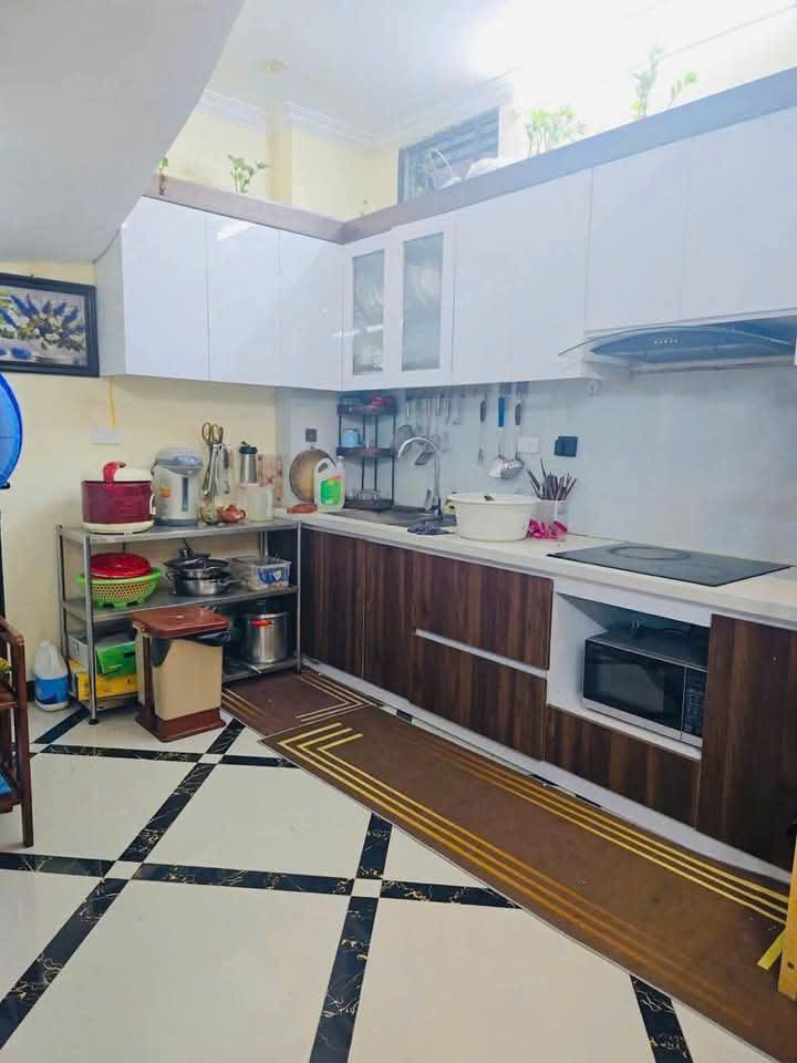 Nhà MẶT PHỐ MẶT TIỀN KHỦNG 95 m giá 35 tỷ,Hoàng Văn Thái Thanh Xuân, 4