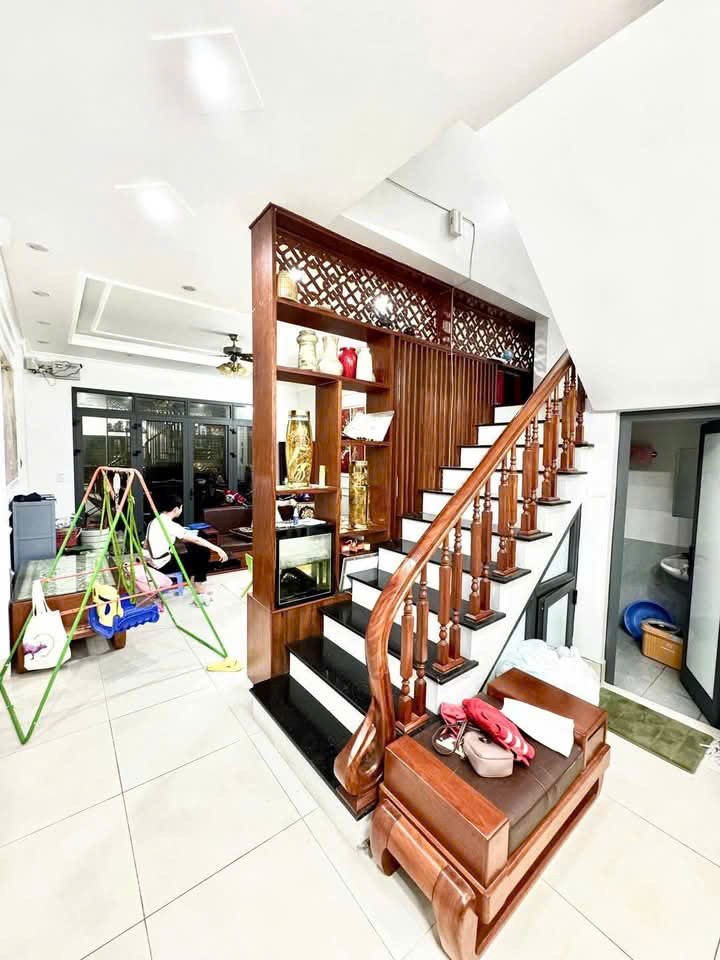 HÀNG ĐỘC Mặt Phố , 87m2 giá 29  tỷ, tại Tây Sơn Đống Đa, Hà Nội