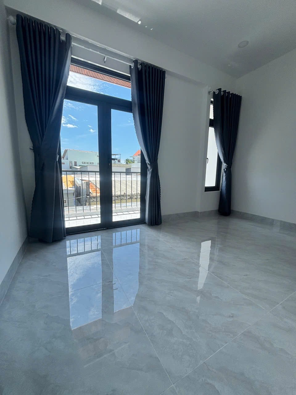 BÁN NHÀ MỚI HẺM ĐƯỜNG 2/4 PHƯỜNG VẠN THẠNH, NHA TRANG CÁCH BIỂN CHỈ 7P DI CHUYỂN 5