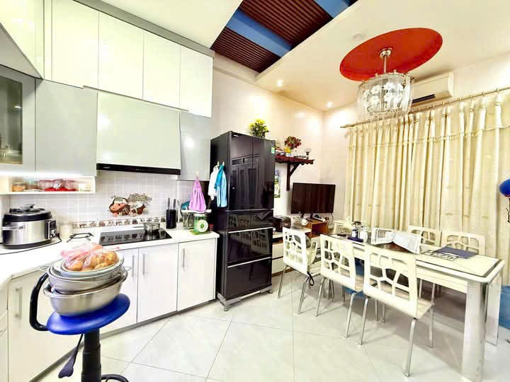 Dòng tiền ổn định 40tr/ tháng, Tô Vĩnh Diện, Thanh Xuân. 43m2, 5 tầng, giá 13,5 tỷ. Ô tô tránh 3
