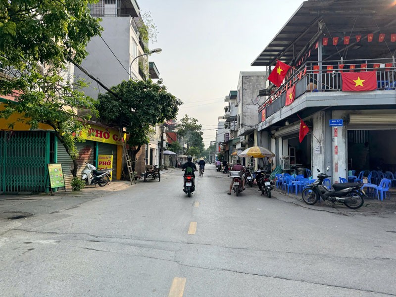 Bán 135m2 đất hai mặt đường tại ngõ 80 Hoa Lâm, Việt Hưng – Tiềm năng kinh doanh vô hạn, gần Big C