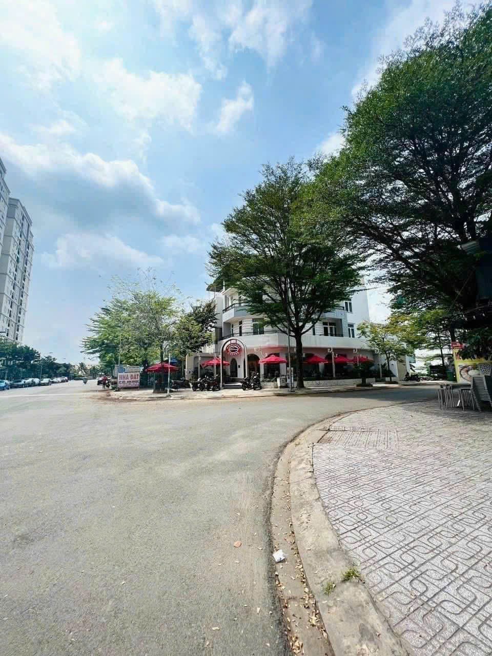Cần bán Đất Phường Phước Long B, Quận 9, Diện tích 135m², Giá 16 Tỷ