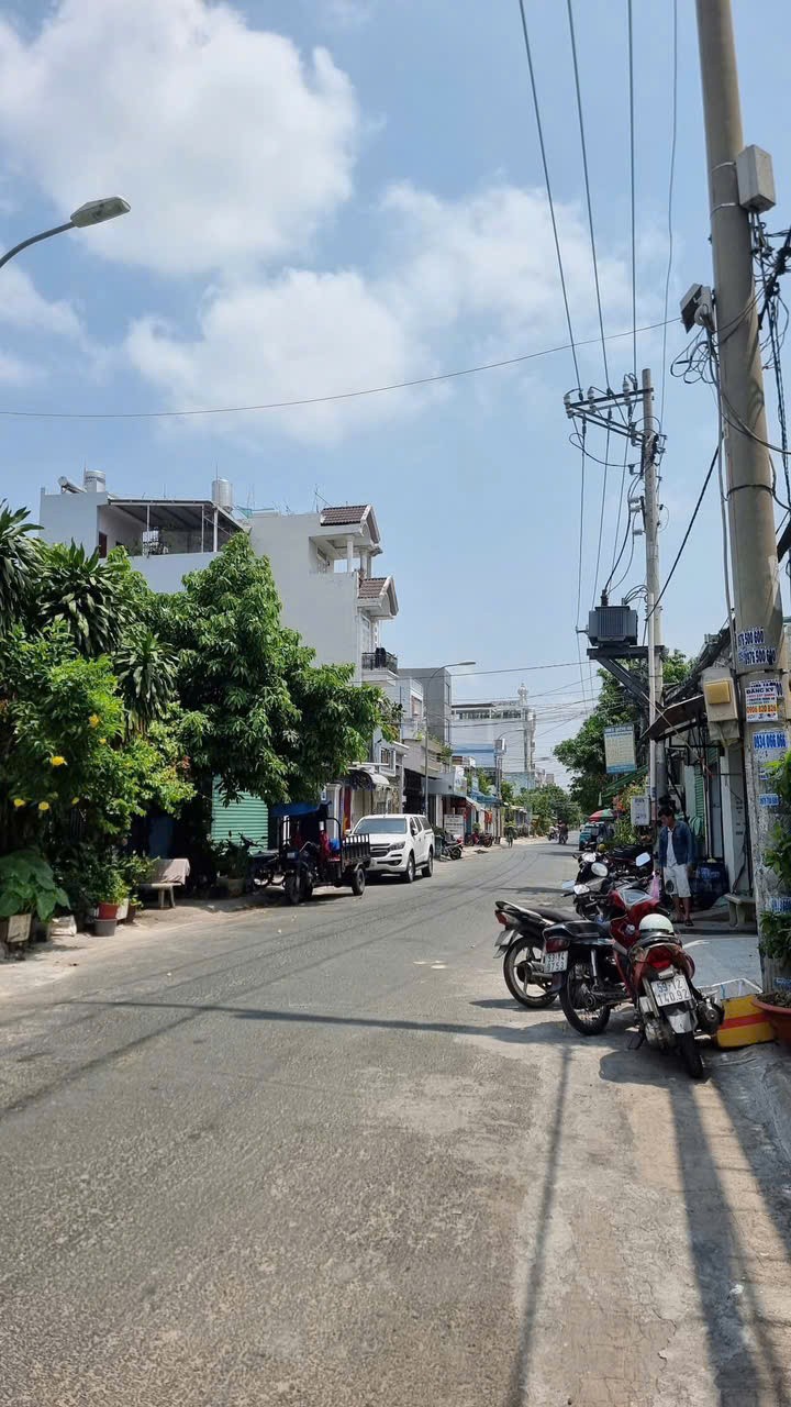 BÁN NHÀ (9x25) MT NGUYỄN THỊ THƠI (HT18 CŨ) – HIỆP THÀNH, Q.12 GIÁ 14,9 TỶ