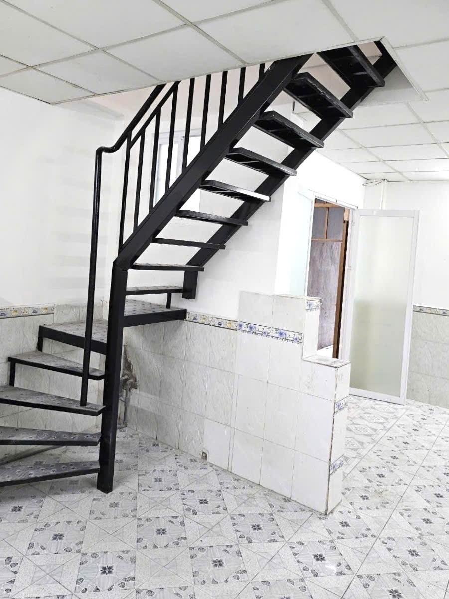 Xe Hơi Đỗ Cổng, Phước long B, Quận 9, DtSd 72m2, 2 tầng kiêng cố cho thuê7tr chỉ có 2.95ty. 4