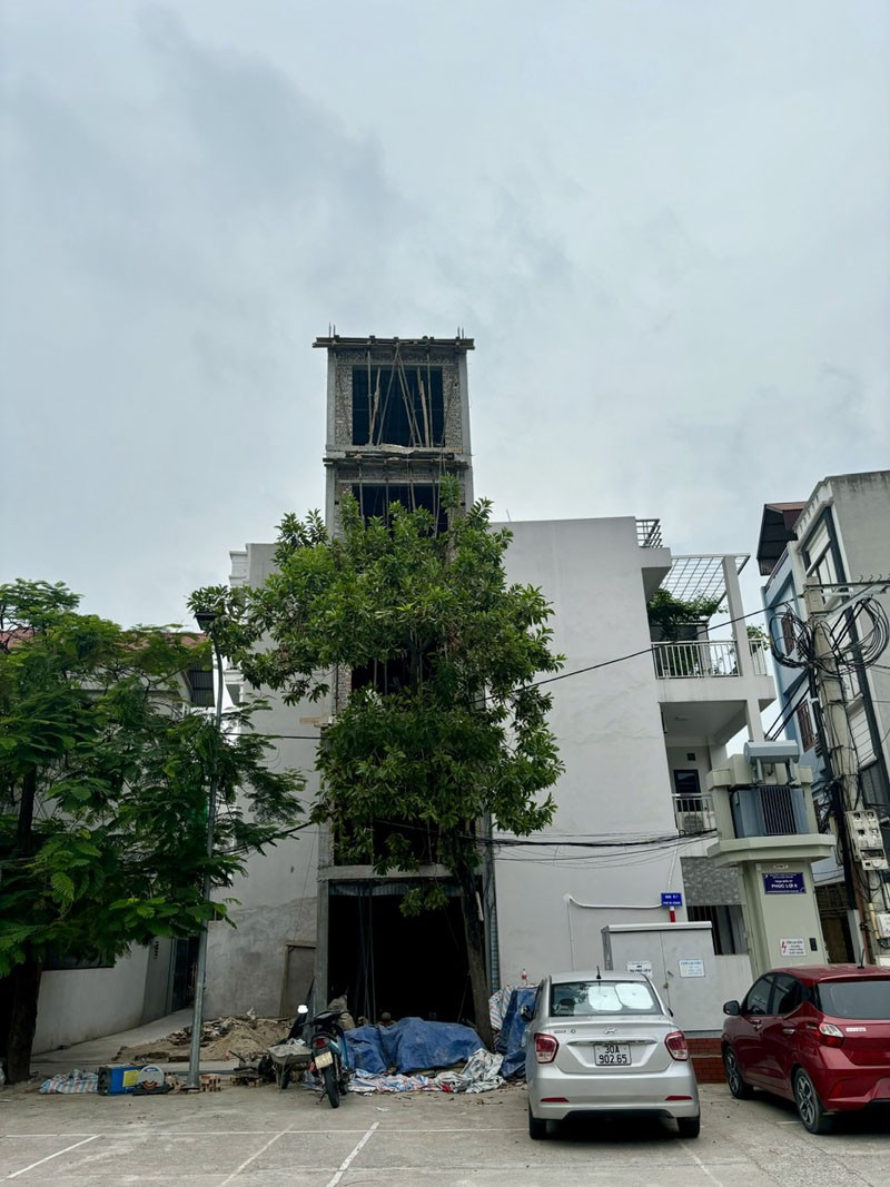Cần bán 30m2 nhà 6 tầng, view thoáng vĩnh viễn, thang máy, ô tô đỗ cửa tại phố Võ Trung 2