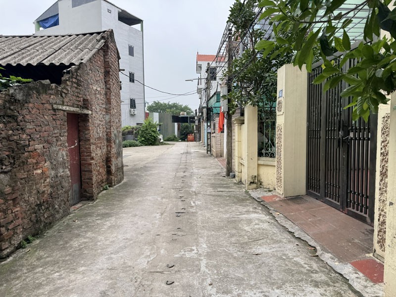 Cần bán lô góc 40,1m2 đất thôn Lời, Đặng Xá, Gia Lâm. Cách 50m ra đường ô tô tránh, hồ điều hòa 2