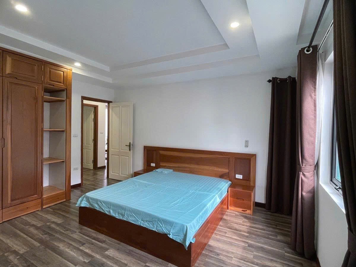 Cần bán Nhà mặt tiền đường Âu Cơ, Phường Quảng An, Diện tích 150m², Giá 51 Tỷ 11