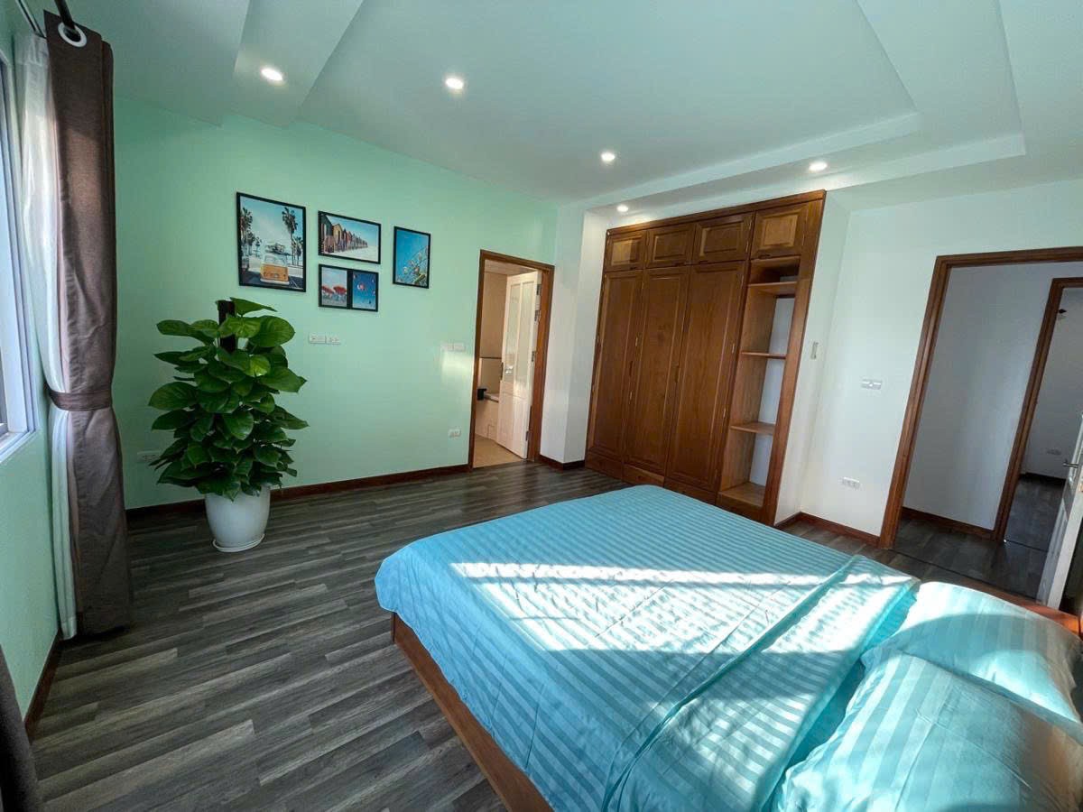 Cần bán Nhà mặt tiền đường Âu Cơ, Phường Quảng An, Diện tích 150m², Giá 51 Tỷ 13