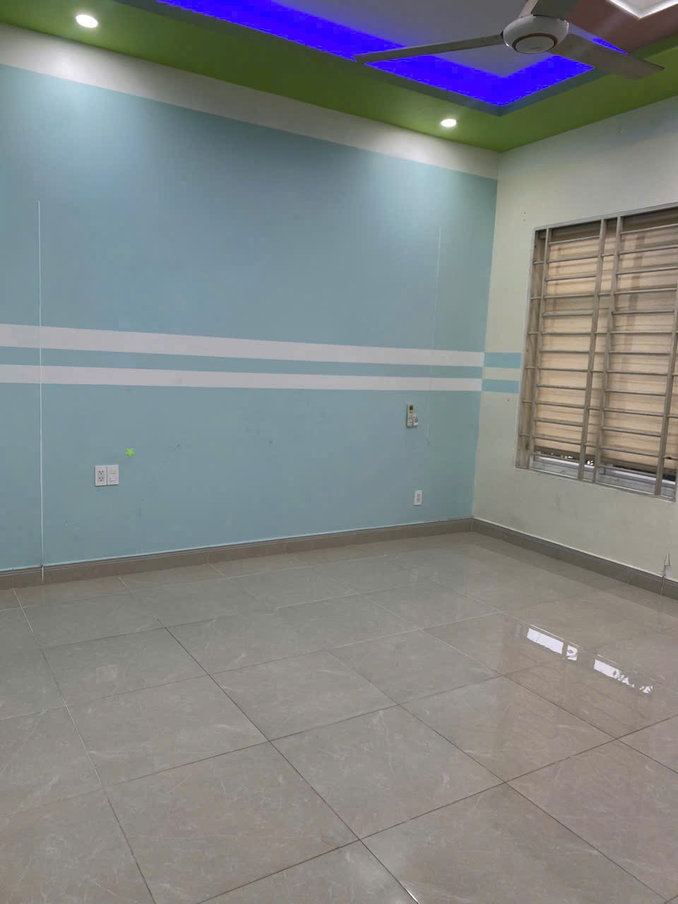 Cần bán Nhà mặt tiền Dĩ An, Bình Dương, Diện tích 121m², Giá 15 Tỷ 4