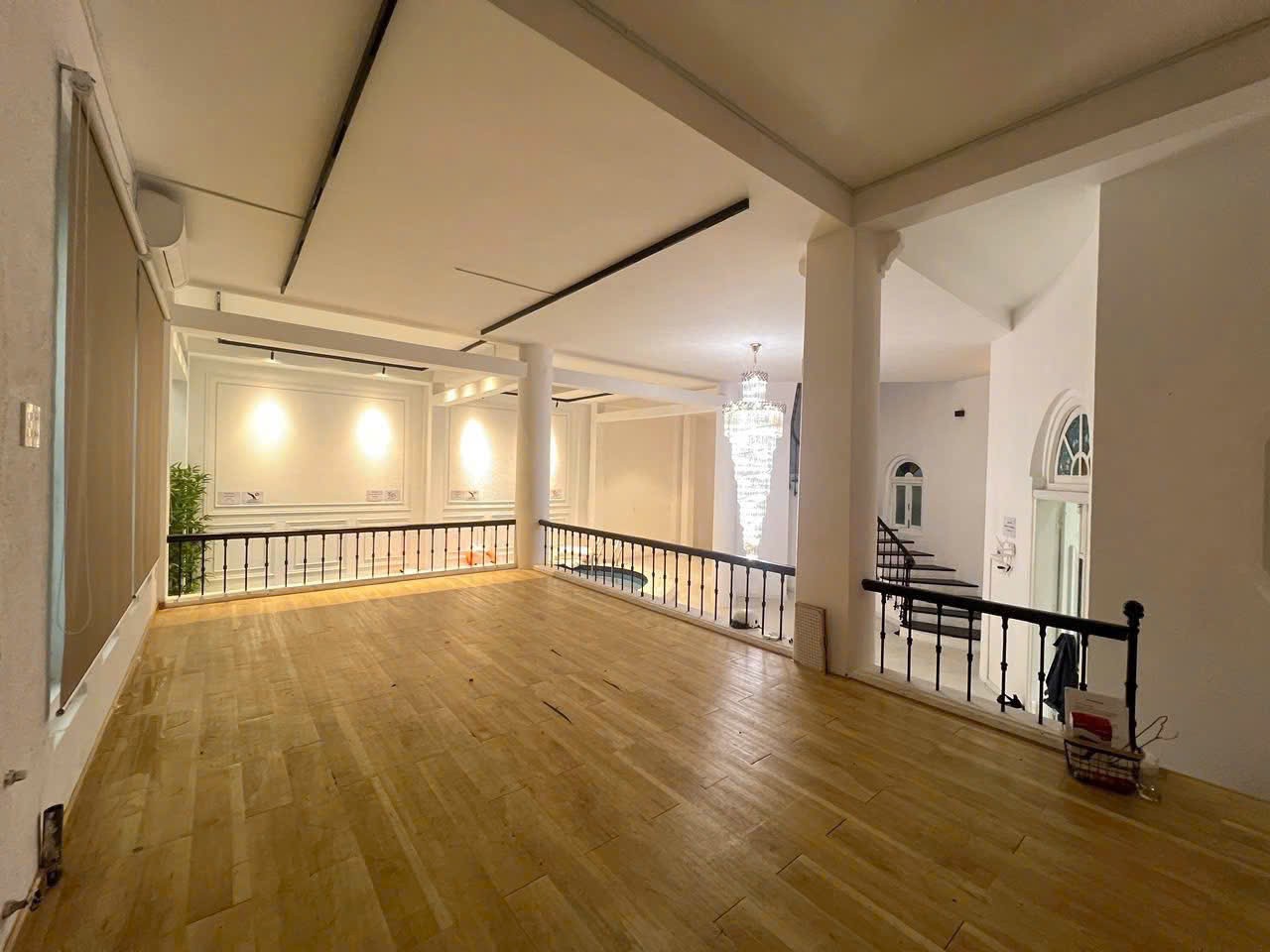 Cho thuê Nhà mặt tiền Phường An Phú, Quận 2, Diện tích 230m², Giá 0120 Triệu/tháng 6