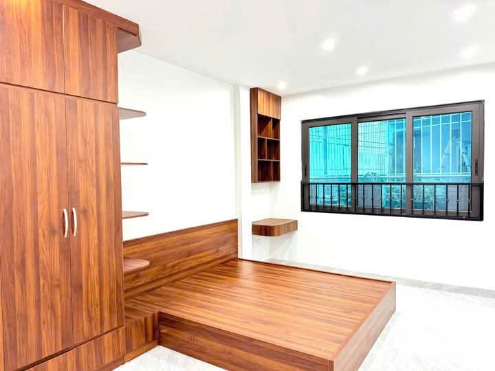 GIẢM CHÀO 300 TRIỆU, HOÀNG VĂN THÁI, THANH XUÂN. 45M2, 5 TẦNG, GIÁ 13,9 TỶ. Ô TÔ TRÁNH 4