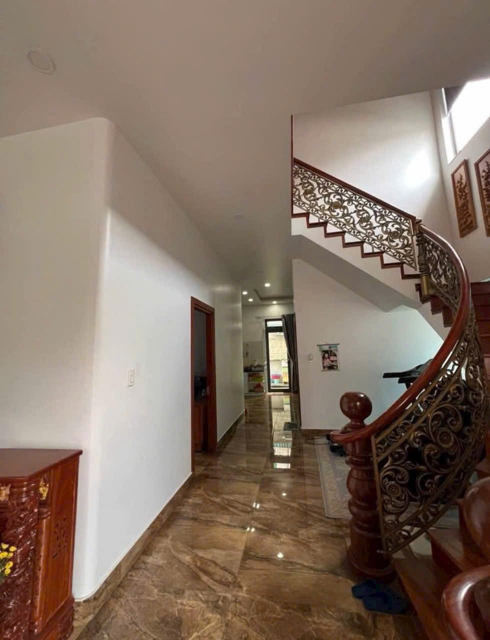 BÁN VILLA - BIỆT THỰ SÂN VƯỜN ĐƯỜNG YERSIN PHƯỜNG 9 TP ĐÀ LẠT 3