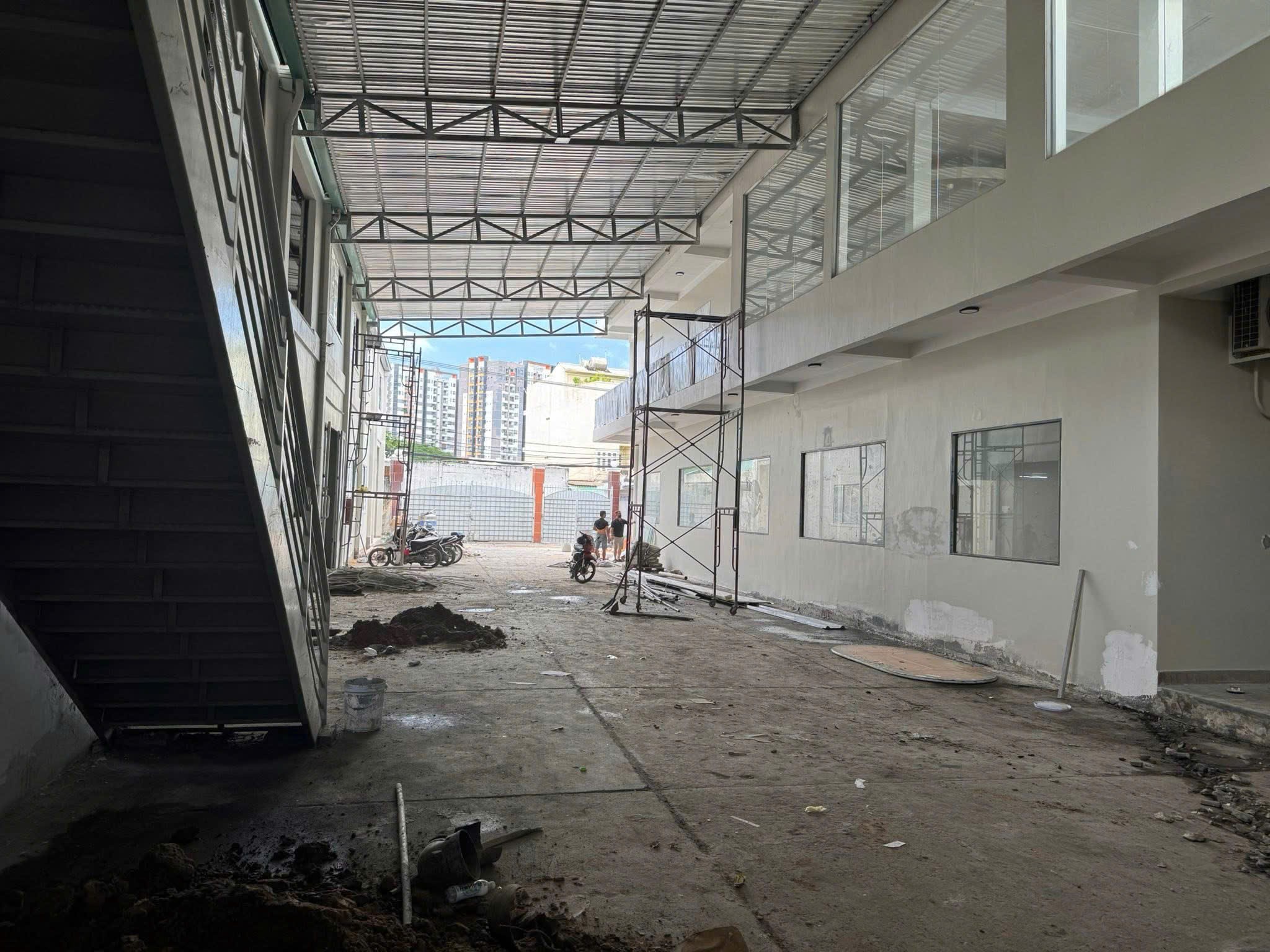 Cho thuê Văn phòng Phường Long Thạnh Mỹ, Quận 9, Diện tích 2000m², Giá 230 Triệu/tháng