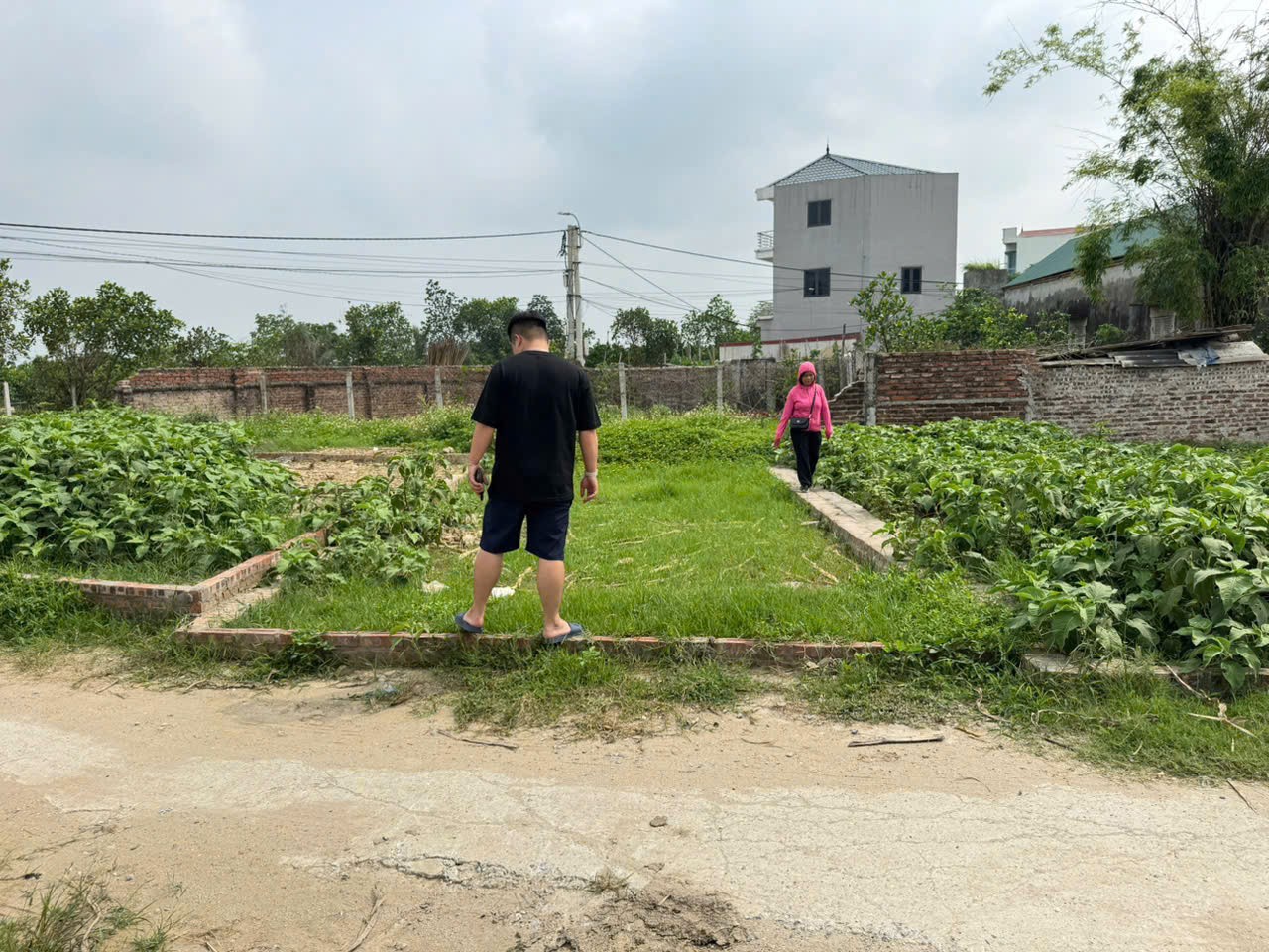 Đất đẹp tổ 9, TT Quang Minh, Mê Linh. Đường thông, oto đỗ. Gần KCN và trường CD 3