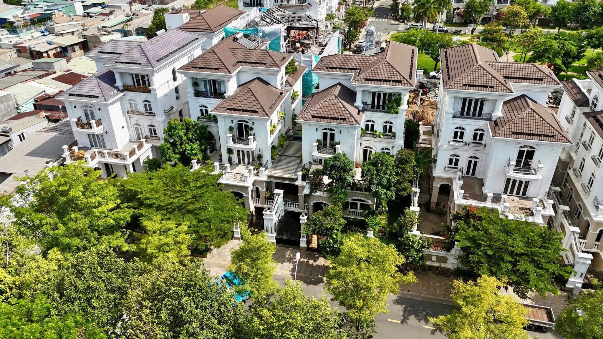 Cần bán Nhà mặt tiền Phường Tân Phú, Quận 7, Diện tích 369m², Giá 75 Tỷ 4