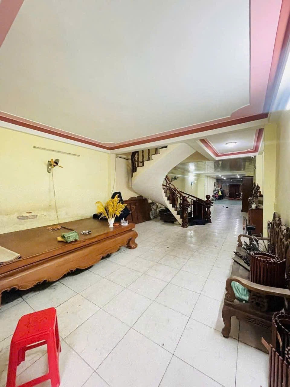 MẶT TIỀN PHAN VĂN HỚN – NHÀ 2 LẦU BTCT, NGANG 5M DÀI 50M – KINH DOANH ĐA NGÀNH 3