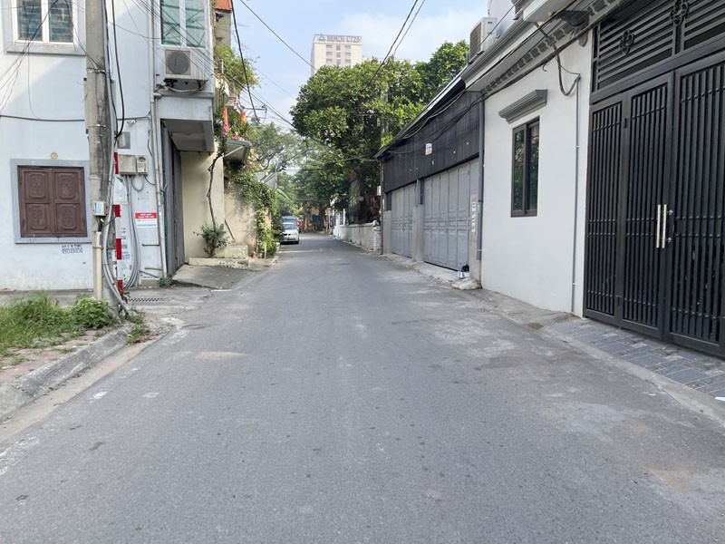 Cần bán 52m2 đất tổ 8 Thạch Bàn, đường ô tô tránh, đối diện trường học, sân chơi 4