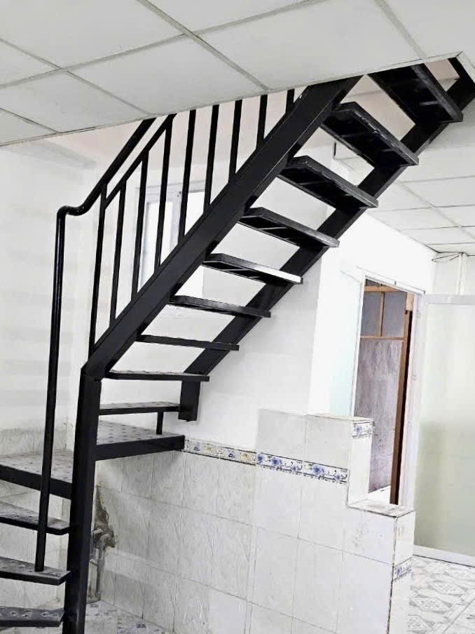 BÁN NHÀ 2 TẦNG, 37M2, ĐỖ XUÂN HỢP, PHƯỚC LONG B, Q.9 - GIÁ CHỈ 2.9 TỶ - SỔ HỒNG CHÍNH CHỦ 2