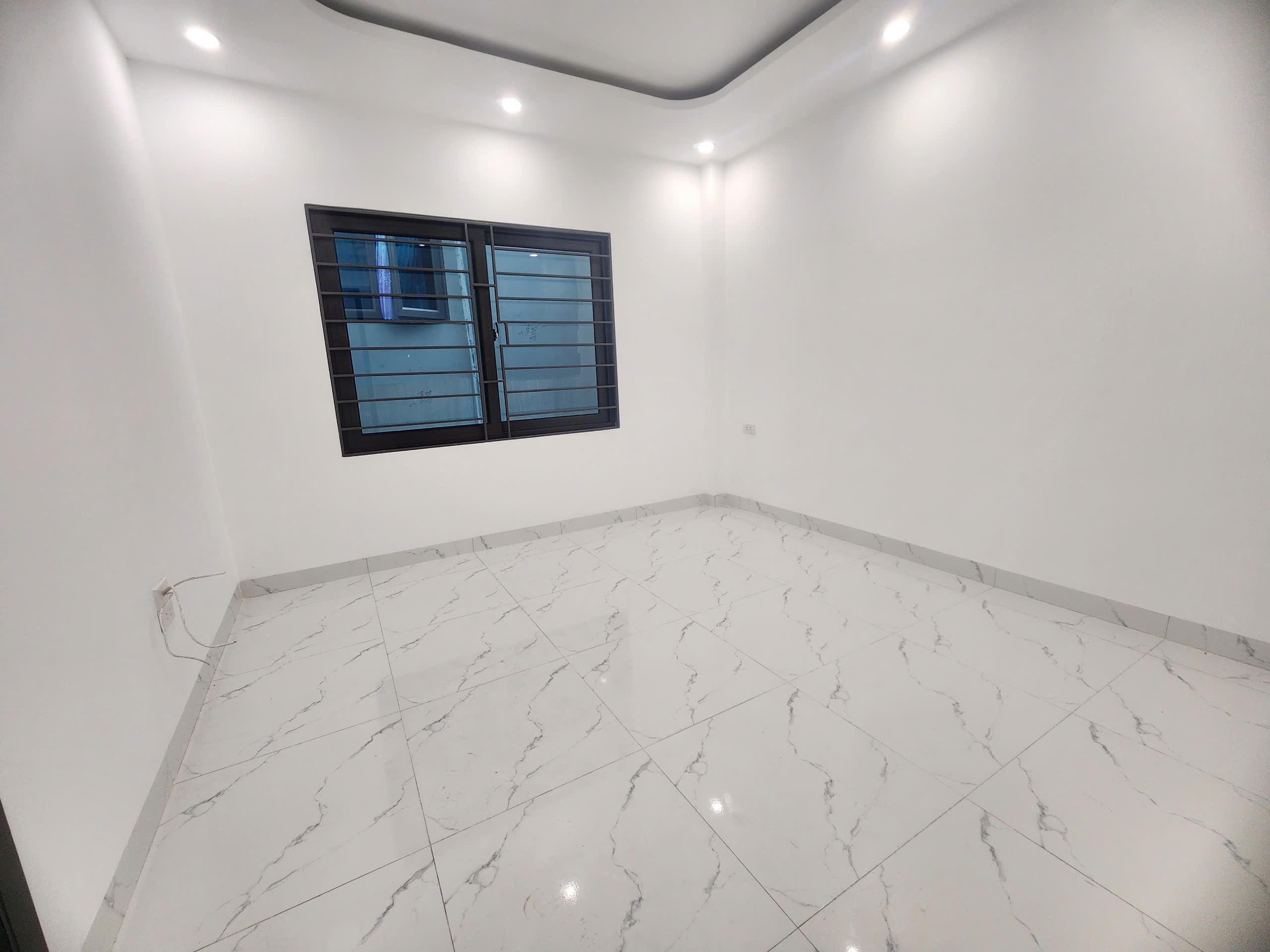 Bán nhà riêng Vân Côn, Hoài Đức, Hà Nội, giá siêu hời 3,3 tỷ, 40m2, ô tô đỗ gần 2