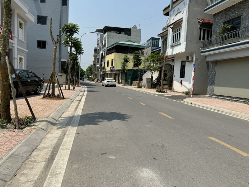 Cần bán 30m2 nhà 6 tầng, view thoáng vĩnh viễn, thang máy, ô tô đỗ cửa tại phố Võ Trung 5