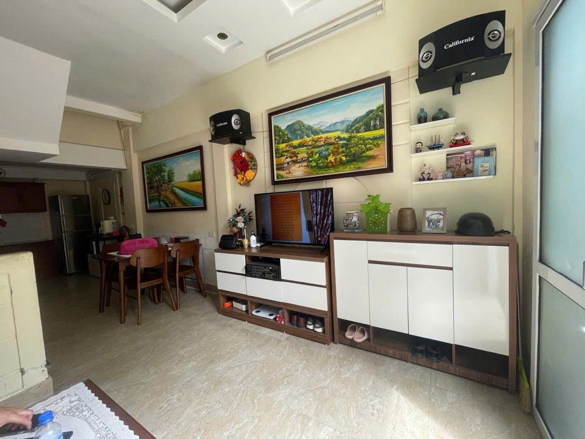 : BÁN NHÀ KHUẤT DUY TIẾN  - Ô TÔ TẢI ĐỖ CỬA - THANG MÁY- NHÀ ĐẸP FULL NỘI THẤT 35m giá chỉnh 10 tỷ 2