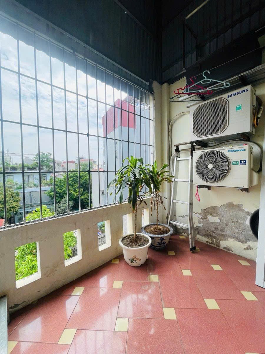 : BÁN NHÀ KHUẤT DUY TIẾN  - Ô TÔ TẢI ĐỖ CỬA - THANG MÁY- NHÀ ĐẸP FULL NỘI THẤT 35m giá chỉnh 10 tỷ 5
