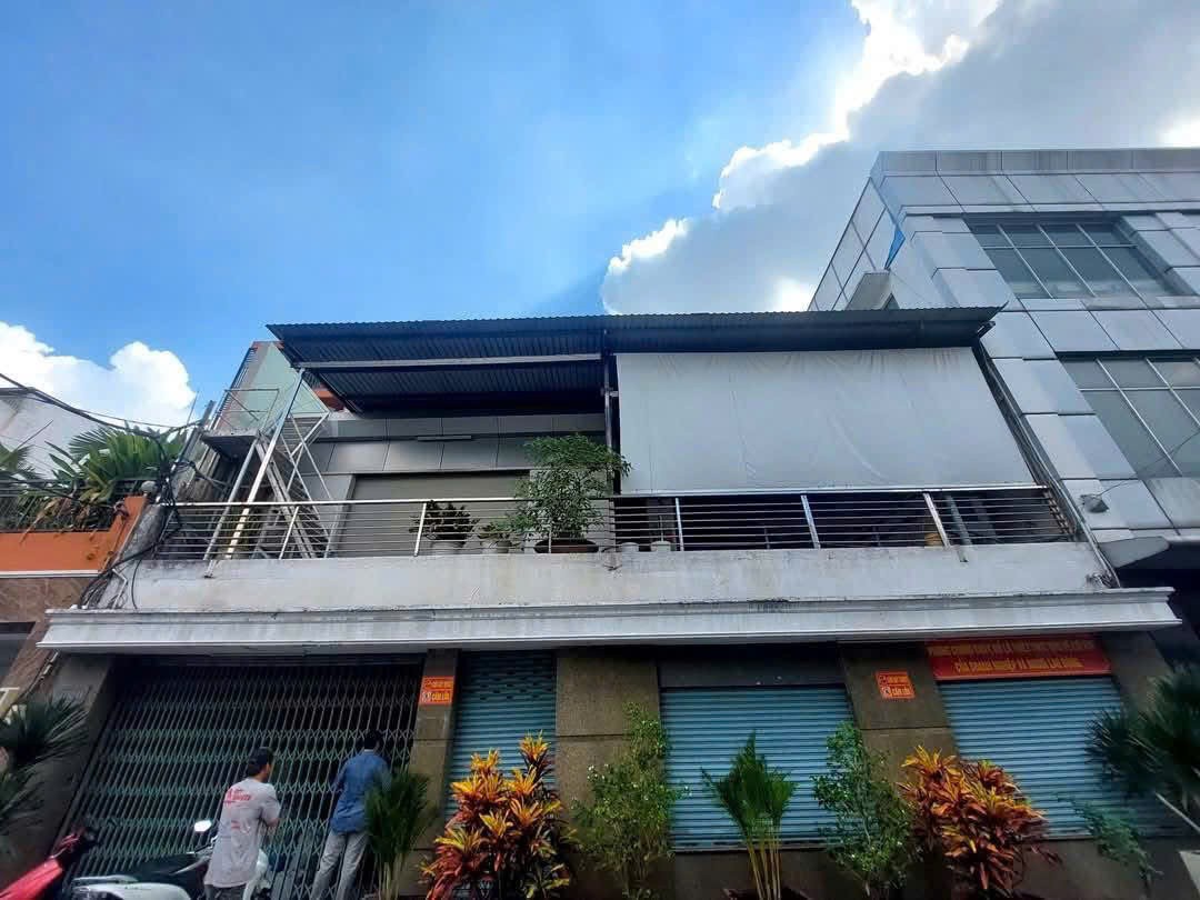 BÁN NHÀ XƯỞNG (14x25) ĐÚC SUỐT – ĐƯỜNG 10M NGUYỄN VĂN QUÁ, Q12