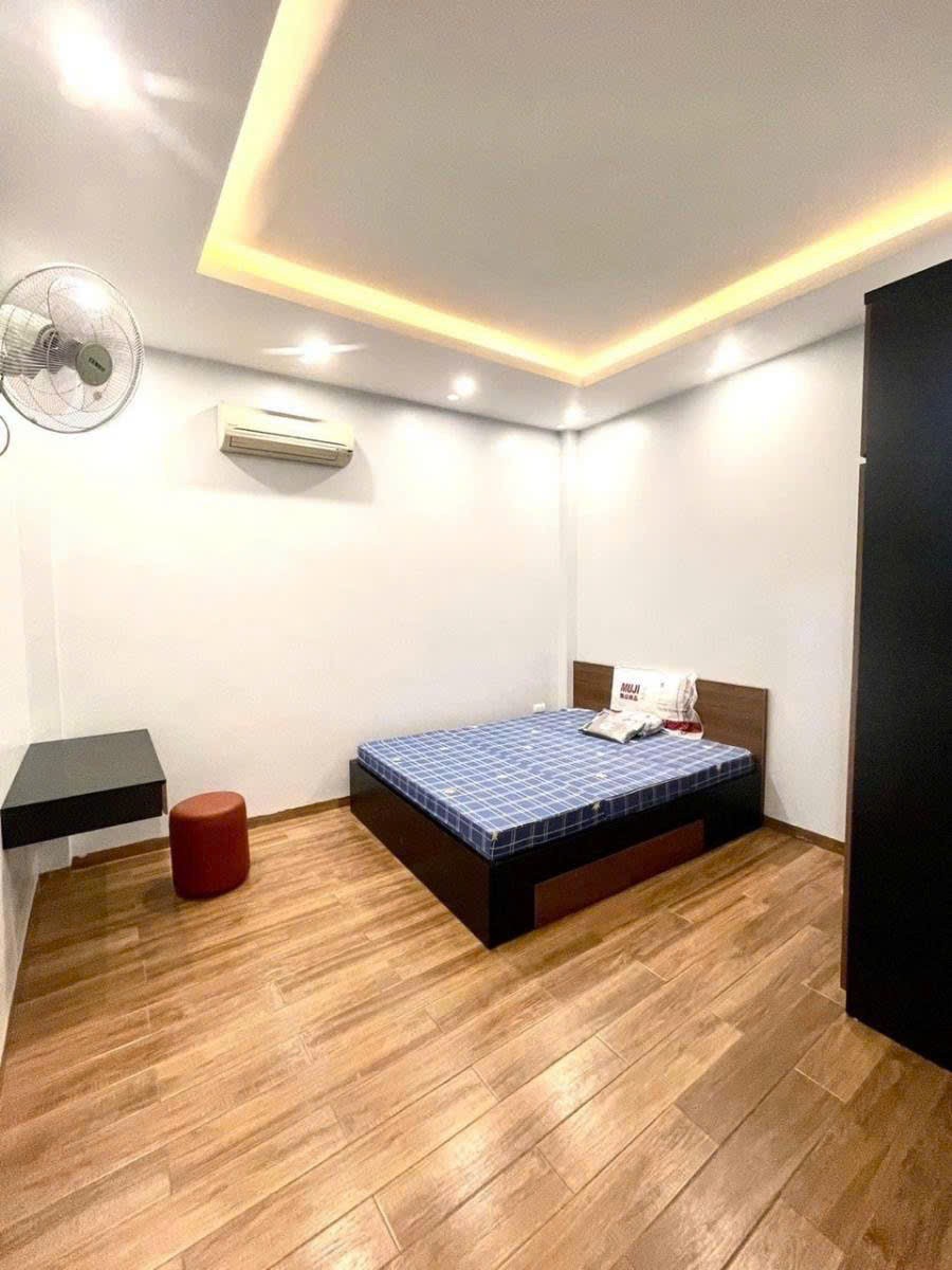 BÁN NHÀ PHỐ THÁI THỊNH – 40M2 x 5 TẦNG – GIÁ 21 TỶ – KINH DOANH ĐỈNH – VỊ TRÍ TRUNG TÂM 5