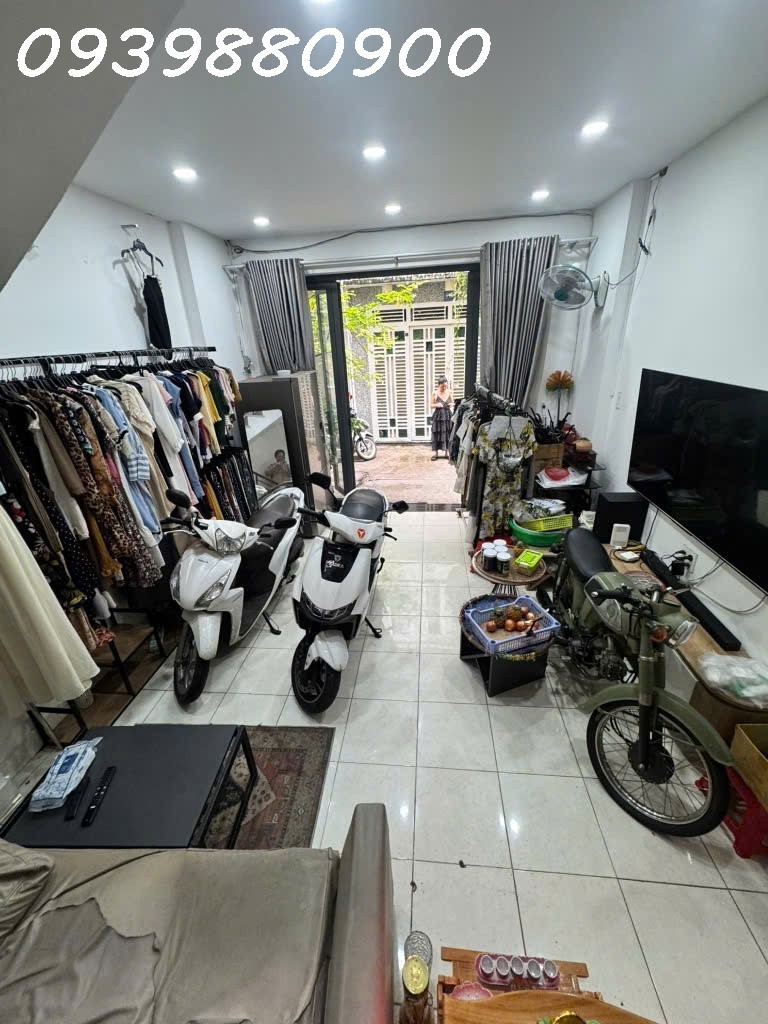 Lê Văn Sỹ - 30m ra HXH, 30m2 - Giá 5,5Tỷ TL 3