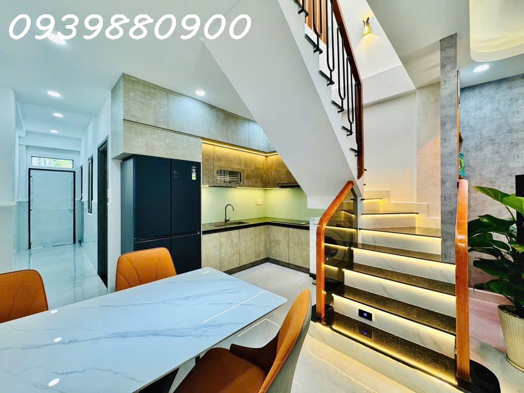 Huỳnh Văn Bánh, nhà mới đẹp - 65m2, 8,25Tỷ TL.