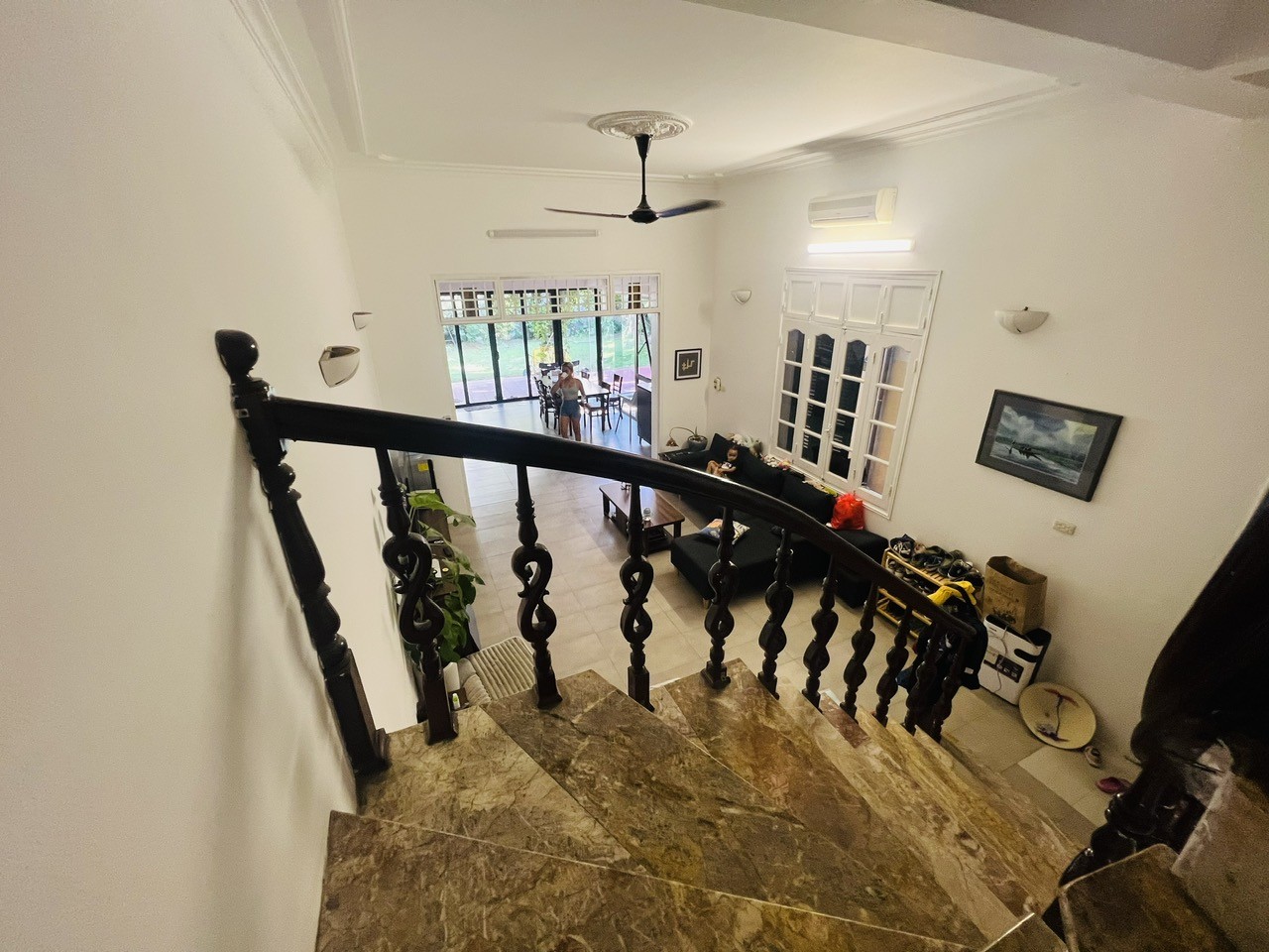 Cho thuê nhà riêng với sân vườn rộng, tổng 260m2, 4PN tại Đặng Thai Mai, Tây Hồ 2