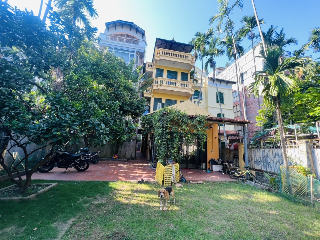 Cho thuê nhà riêng với sân vườn rộng, tổng 260m2, 4PN tại Đặng Thai Mai, Tây Hồ 4