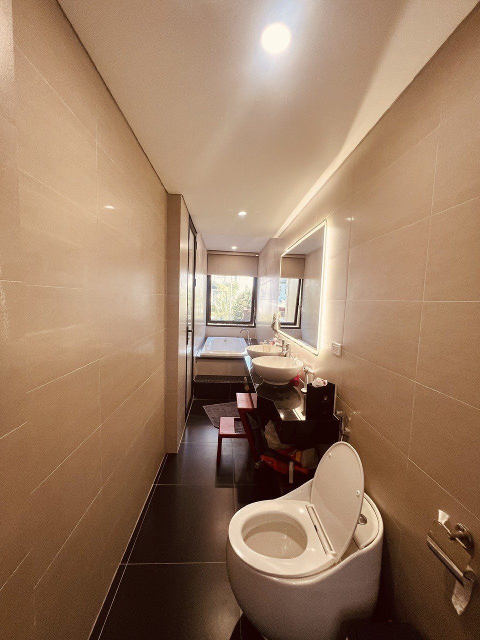Cho thuê nhà riêng với sân vườn rộng, tổng 260m2, 4PN tại Đặng Thai Mai, Tây Hồ 8