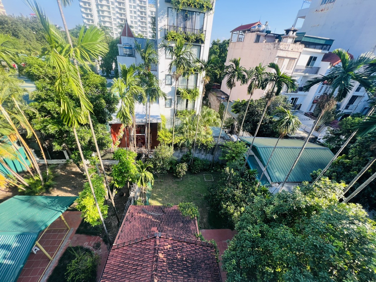 Cho thuê nhà riêng với sân vườn rộng, tổng 260m2, 4PN tại Đặng Thai Mai, Tây Hồ 11