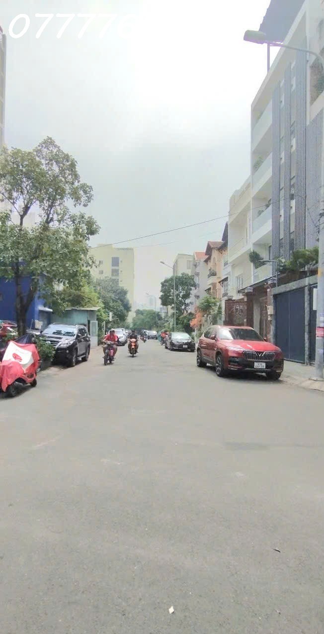Bán đất tặng biệt thự hầm 3 tầng, AK Quận 2 ngay Trần Não gần sông 2