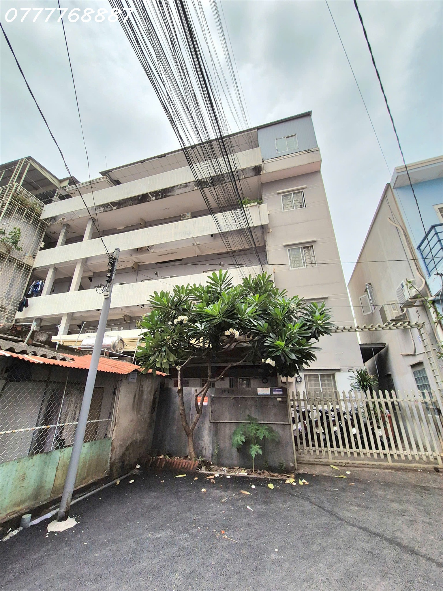 Ngộp bank bán tòa CHDV Hầm 4 tầng, gần 1000m2 SD cách ĐH Công Nghiệp - Gò Vấp 300m 4