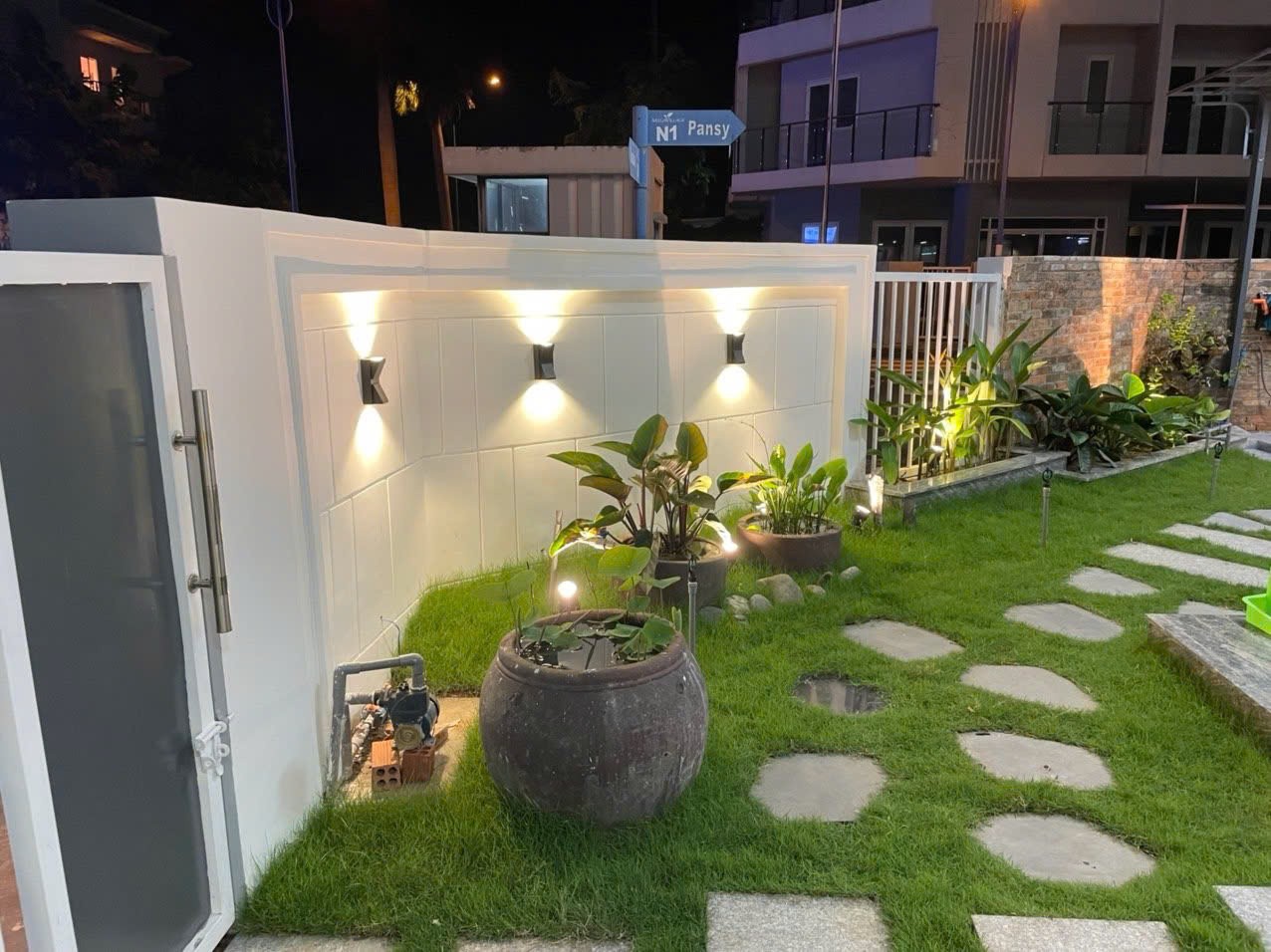 Cần bán Nhà mặt tiền Phường Phú Hữu, Quận 9, Diện tích 171m², Giá 17 Tỷ 3