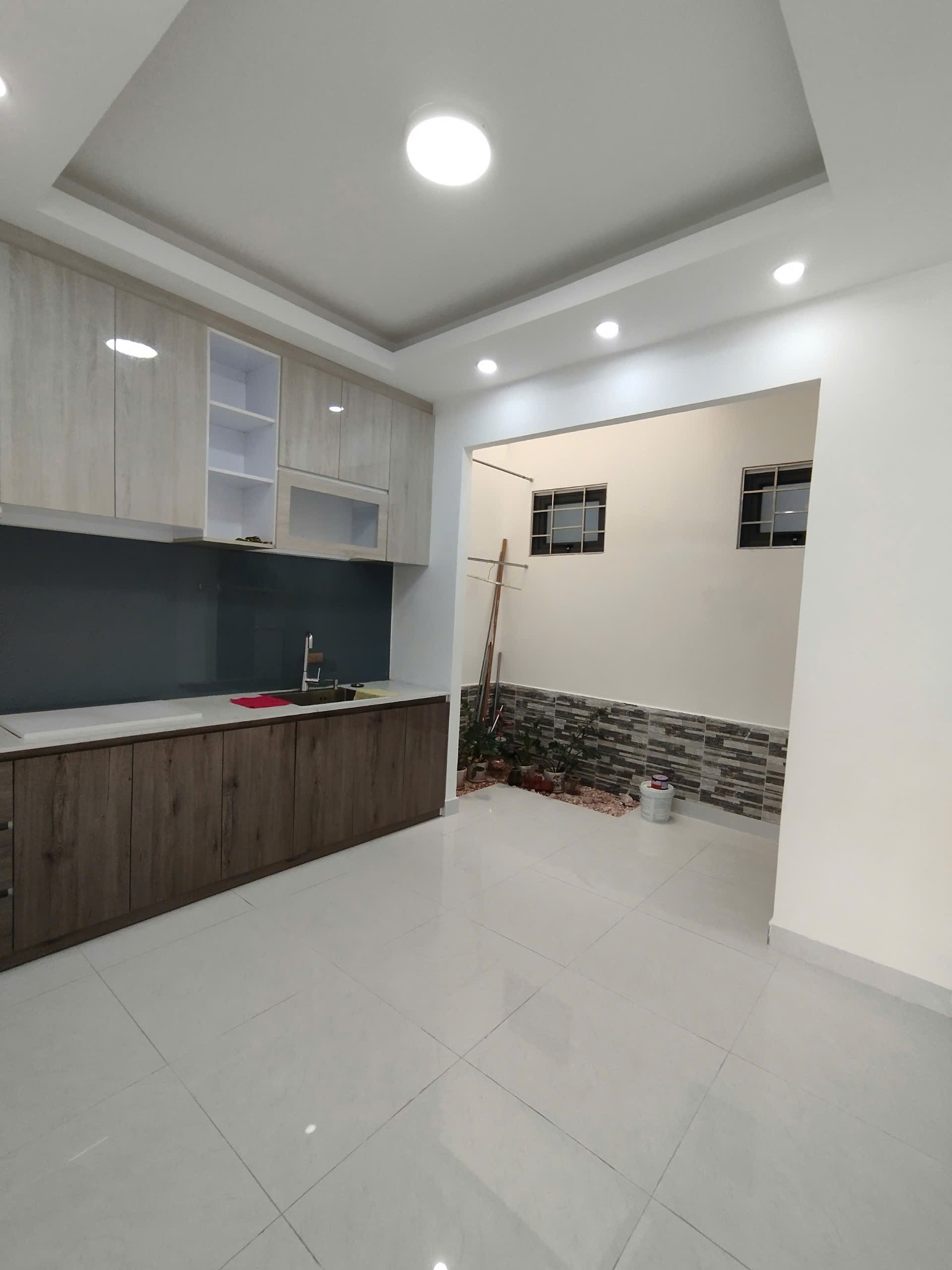 Cần Bán nhà 1trệt, 1lầu: đường Vạn Hạnh, P8, Đà Lạt 3