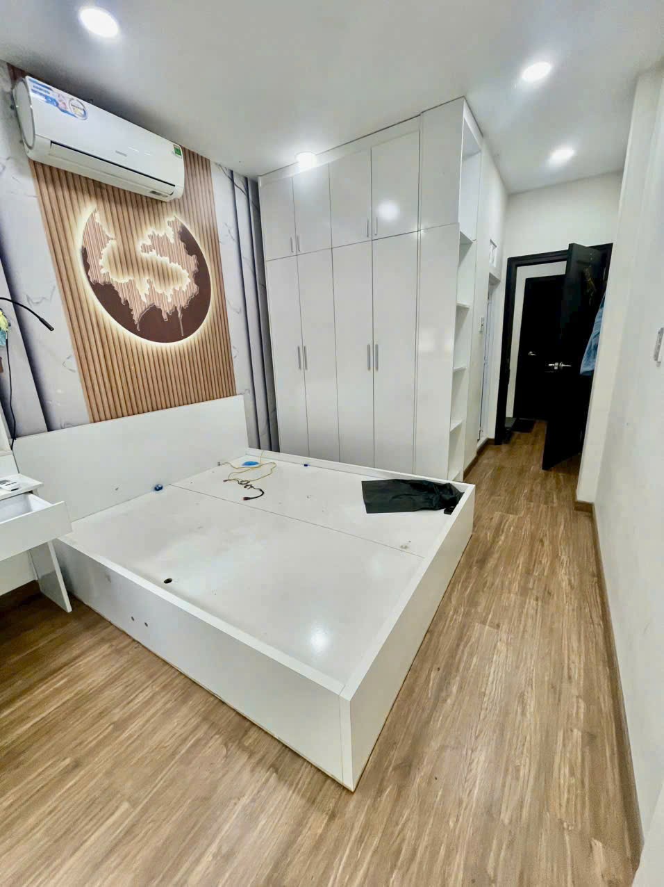 Nhà hẻm 131// Kênh 26/3, Bình Hưng Hòa dt 33m2 2 lầu 3pn 3wc giá 3,35 tỷ