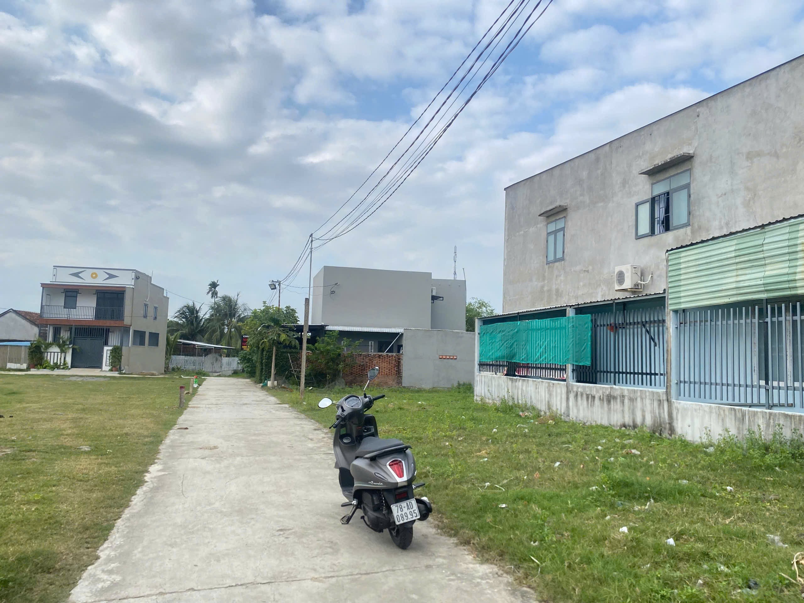bán lô góc nằm sát ql1a siêu đẹp Ninh Quang Ninh Hòa 0985451850 Xuân XUyên 2