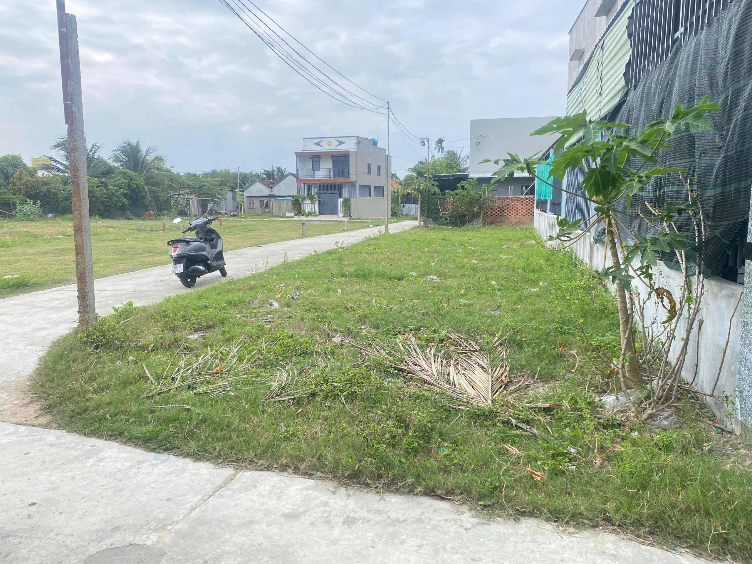 bán lô góc nằm sát ql1a siêu đẹp Ninh Quang Ninh Hòa 0985451850 Xuân XUyên